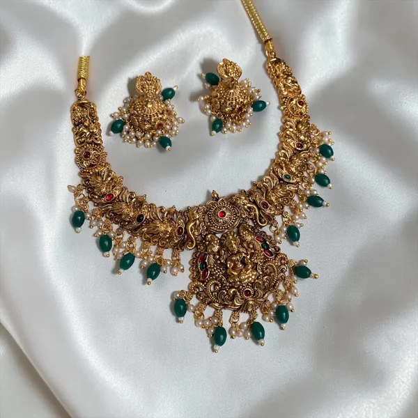 Eshwari_Grace_Necklace