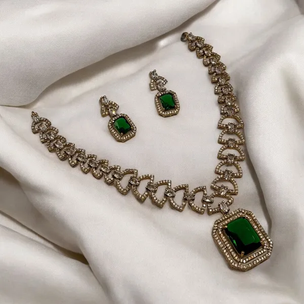 Gem_Victorian_Necklace