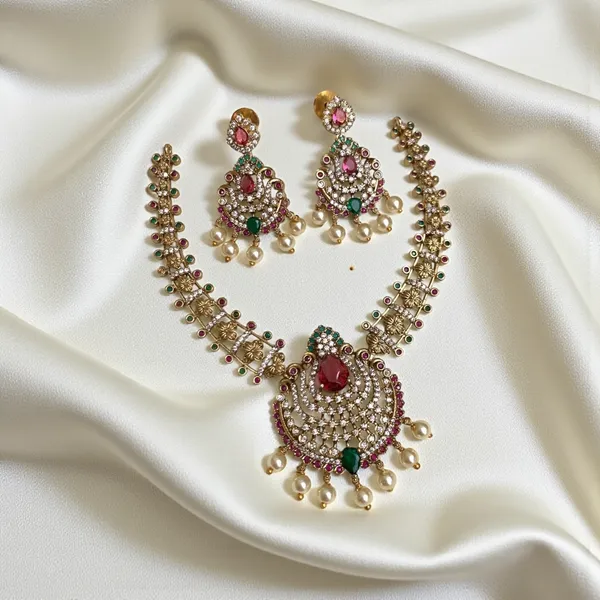 Ira_Regal_Necklace