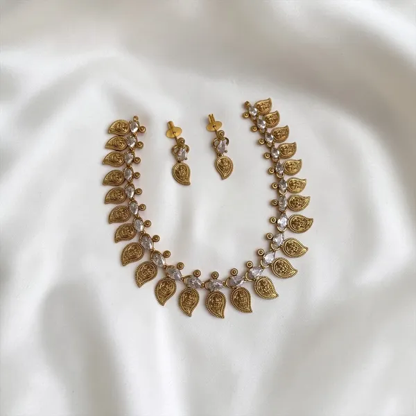 Kemp_Leaf_Necklace