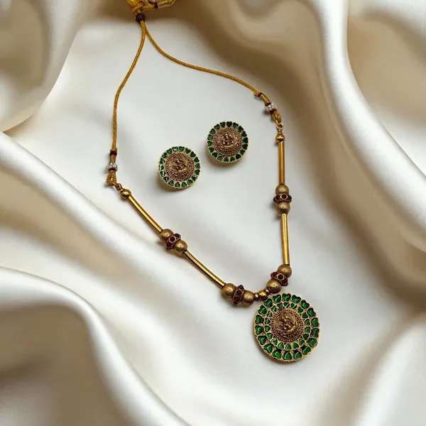 Lakshmi_Heart_Necklace