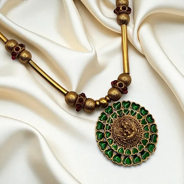 Lakshmi_Heart_Necklace