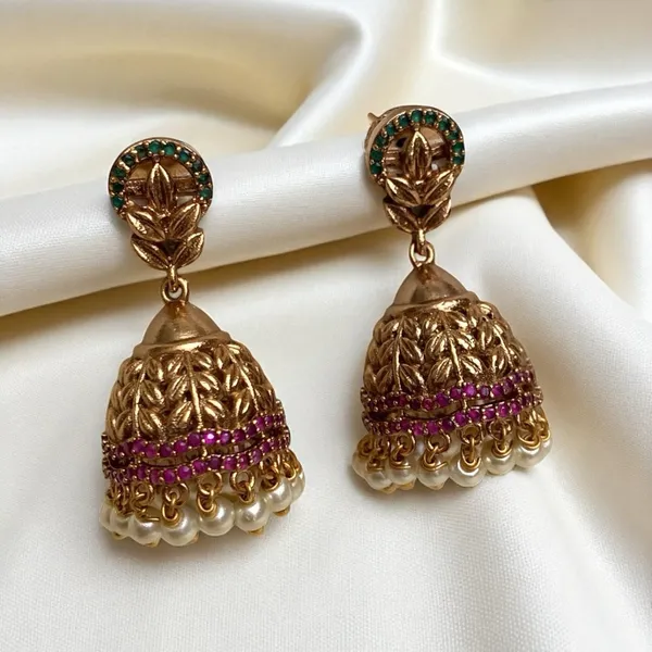 Leaf_Jhumka