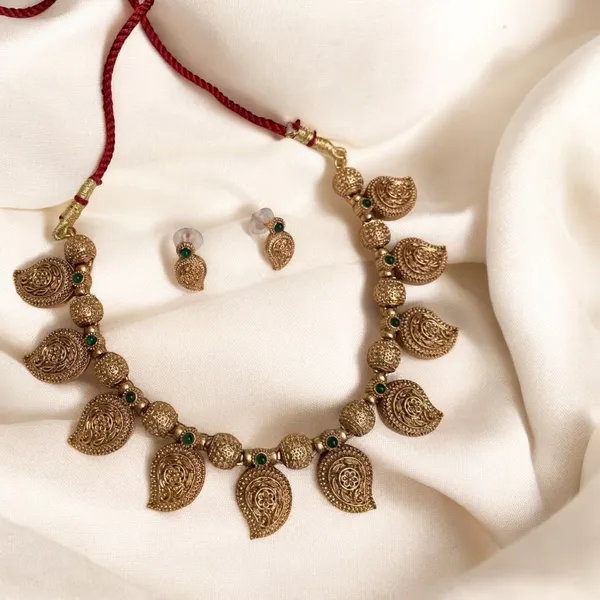 Golden_Kemp_Necklace