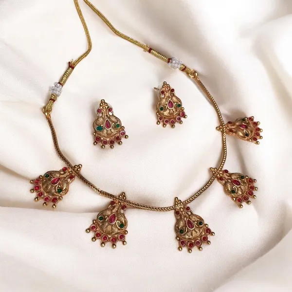 Peacock_Grace_Necklace