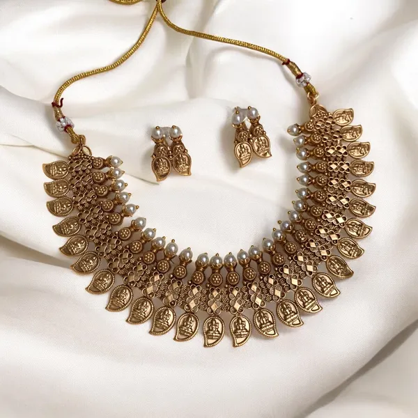 Pearl_Kemp_Necklace