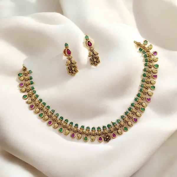 Tia_Necklace