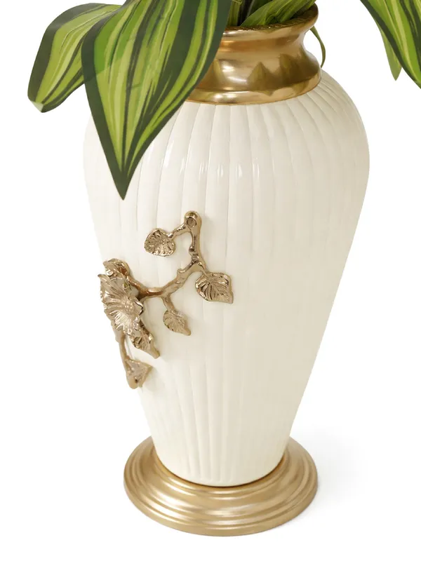 Whispers_Of_Gold_Vase