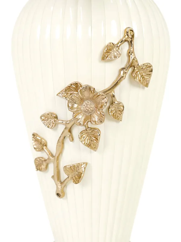 Whispers_Of_Gold_Vase