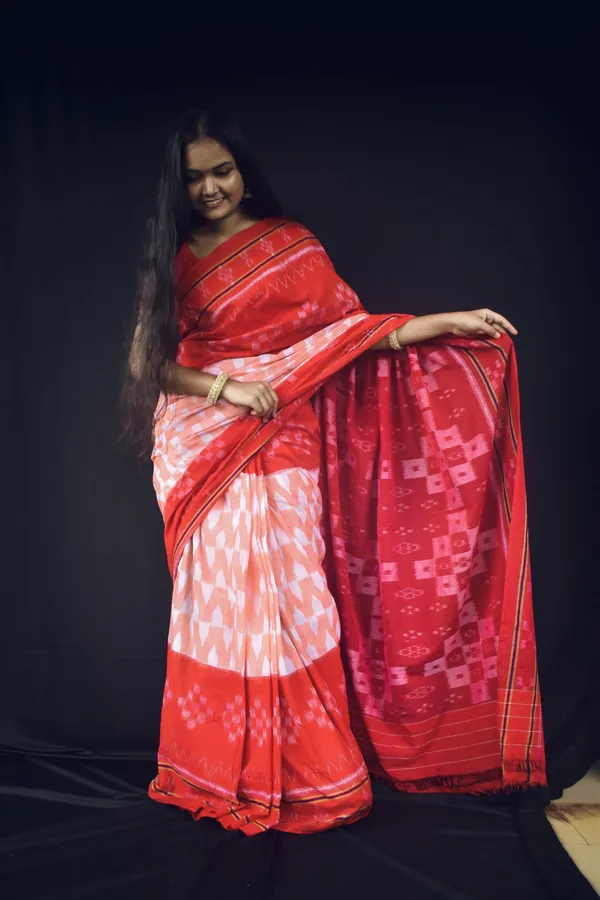 Bandhika_Maniabandha_Ikat_Pure_Cotton_Saree_Red_Cream_Traditional