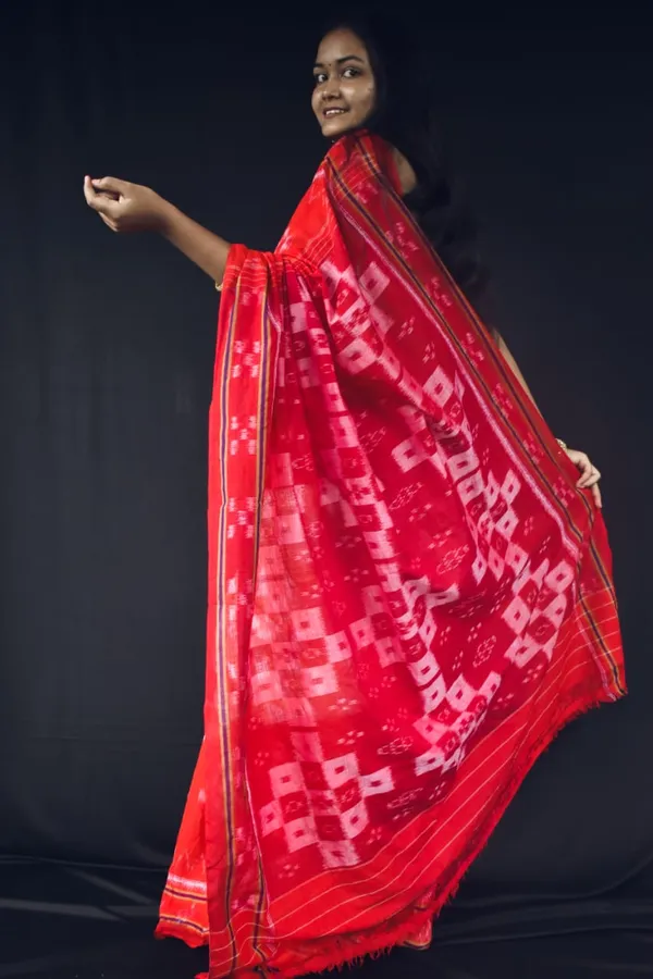 Bandhika_Maniabandha_Ikat_Pure_Cotton_Saree_Crimson_Red_Orange_Traditional_Handloom