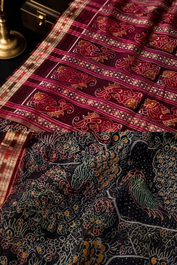 Bandhika_Heritage_Premium_Collection_Pure_Cotton_Maniabandha_Ikat_Handloom_Saree_|_Temple_&_Peacock_Motif_Artisan_Masterpiece