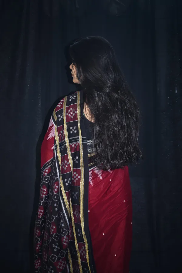 Bandhika_Premium_Handloom_Maniabandha_Ikat_Saree_–_Deep_Maroon_with_Black_&_Gold_Border
