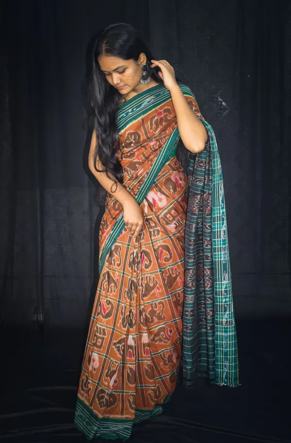 Bandhika_Pure_Cotton_Maniabandha_Ikat_Handloom_Saree_for_Women_|_Teal_Green_&_Rust_Brown_Traditional_Saree