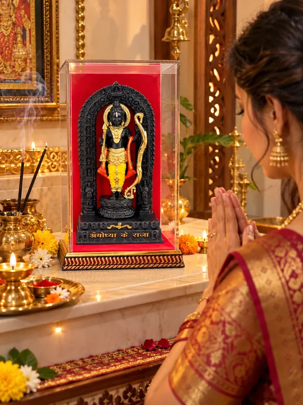 Ayodhya_Ke_Raja_–_Lord_Ram_Ji_Idol_with_Premium_Display_Box