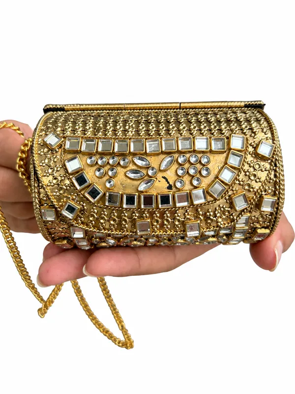 Luxury_Gold_Crystal_Embellished_Clutch