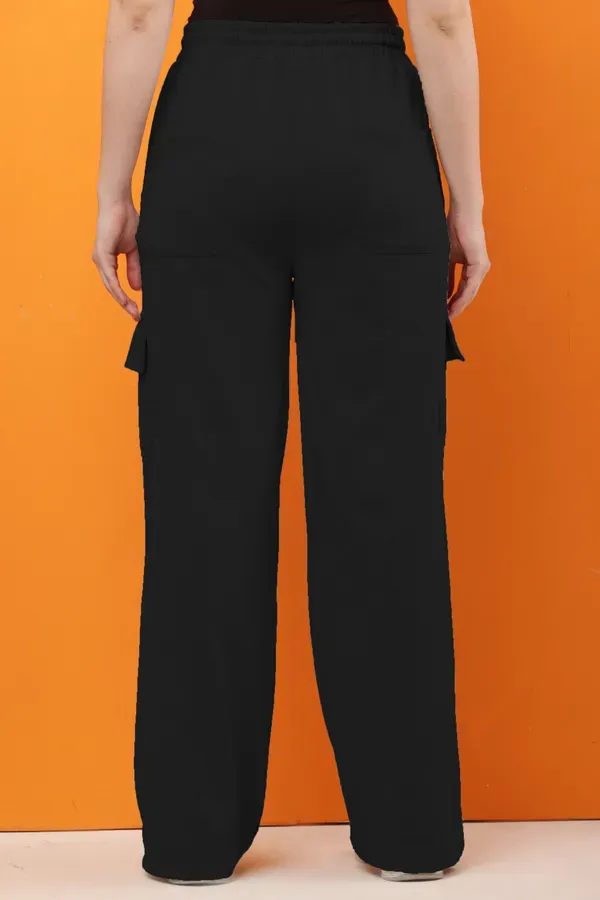 Black_Premium_Cotton_Cargo_Pants_For_Women