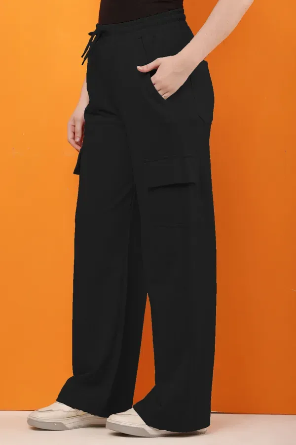 Black_Premium_Cotton_Cargo_Pants_For_Women