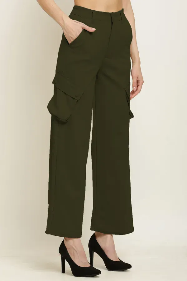 Green_Premium_Cotton_And_Polyester_Cargo_Pants_For_Women