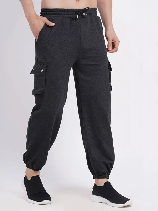 Black_Premium_Cotton_And_Polyester_Cargo_Pants_For_Men