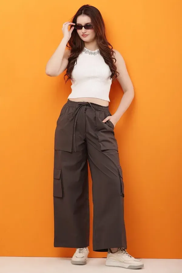 Brown_Premium_Cotton_And_Polyester_Cargo_Pants_For_Women