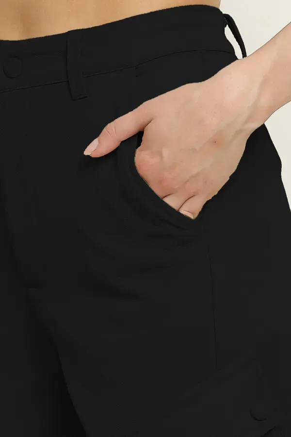 Black_Premium_Cotton_And_Polyester_Cargo_Pants_For_Women