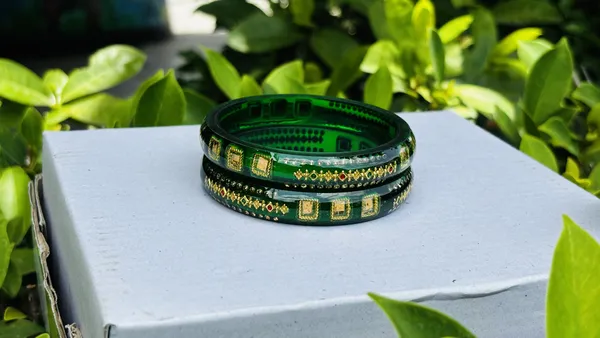 Green_Glass_Kada_Set_For_Women