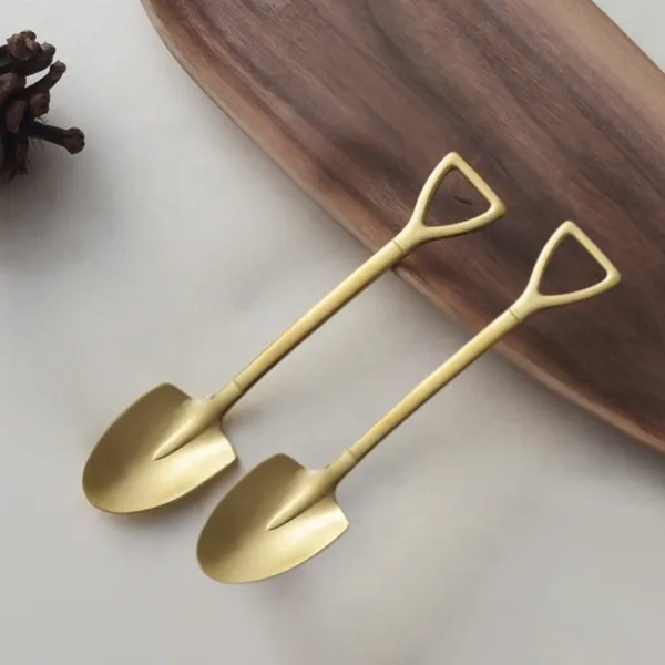 Gold_Triangle_Shaped_Spade_Spoon_Pack_Of_2