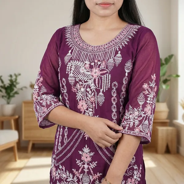 Maroon_Georgette_Pakistani_Embroidered_Kurta_Set_For_Women