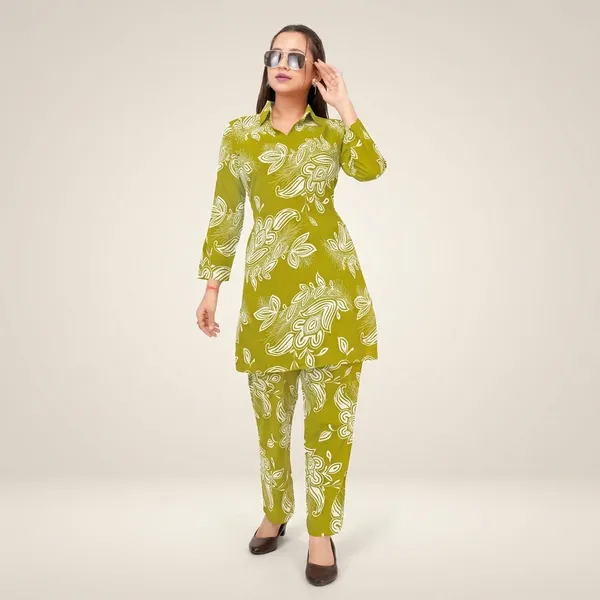 Green_Georgette_Crop_Top_Bottom_Co-Ord_Set_For_Women