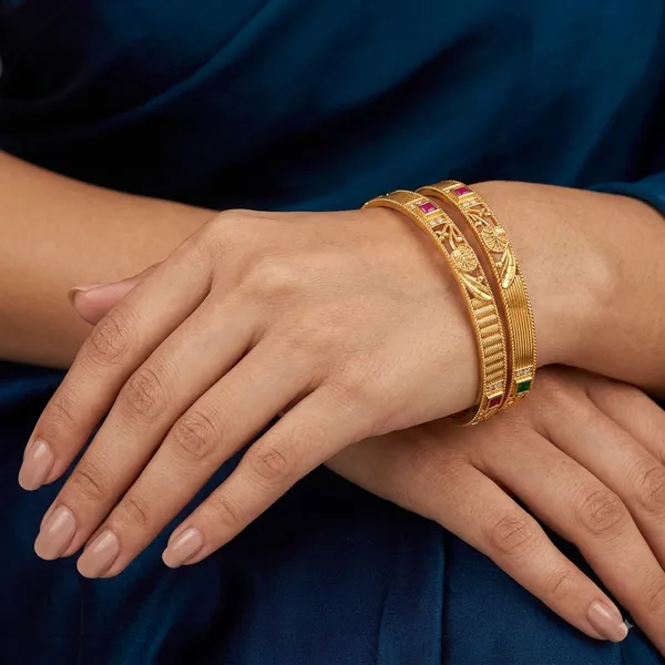 Heritage_Botanical_Gemstone_Gold_Bangles