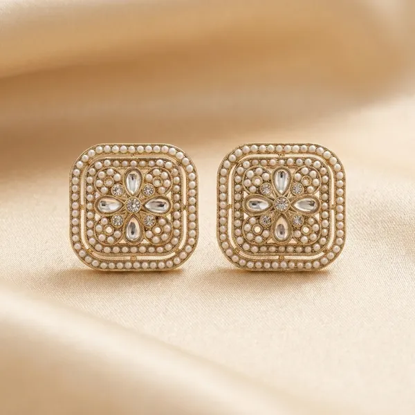Royal_Square_Kundan_Studs_with_Tiny_Pearl_Border