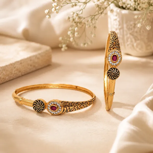 Royal_Heritage_Antique_Gold_Bangle_set_of_2