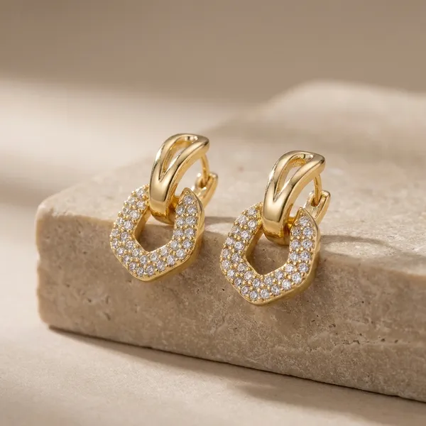 Eternal_Glow_Pav�_Hexagonal_Link_Earrings