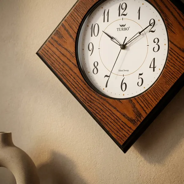 Turbo_Wall_Clock_AQS-1227