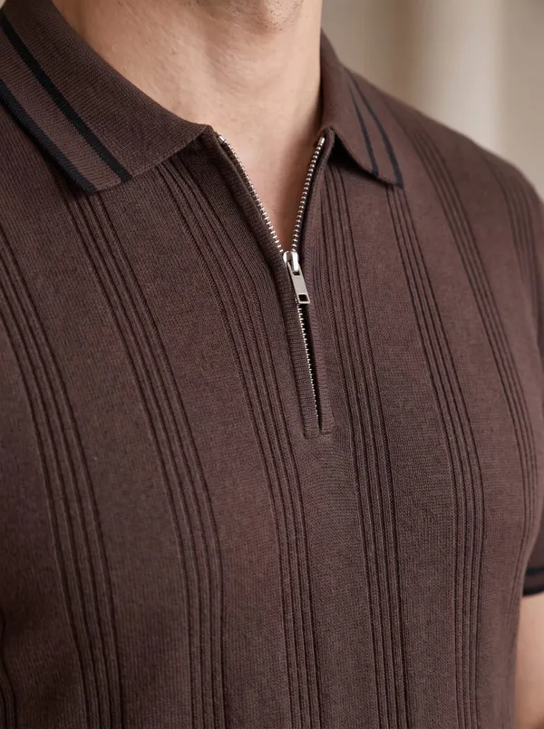 Coffee_Textured_Knit_Contrast_Trim_Zip_Polo_T-Shirt_For_Men