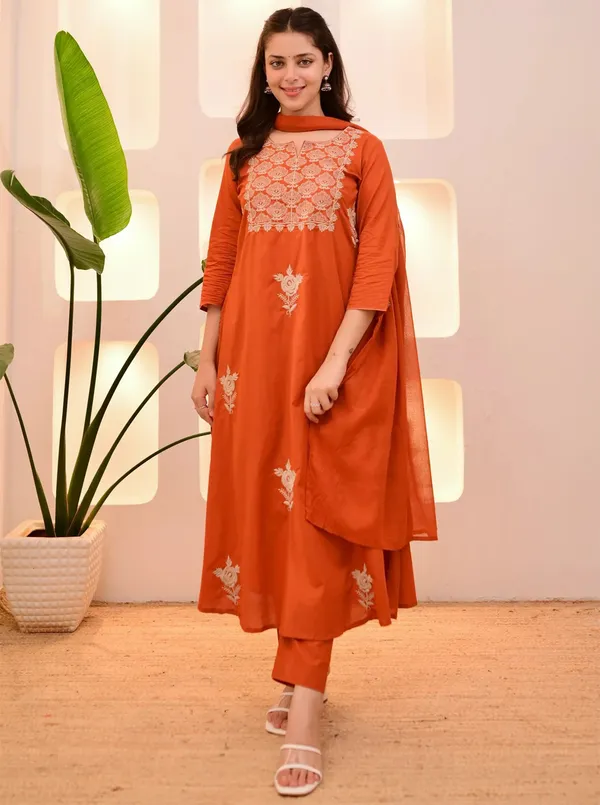 EMROIDERY_WORK_SUIT