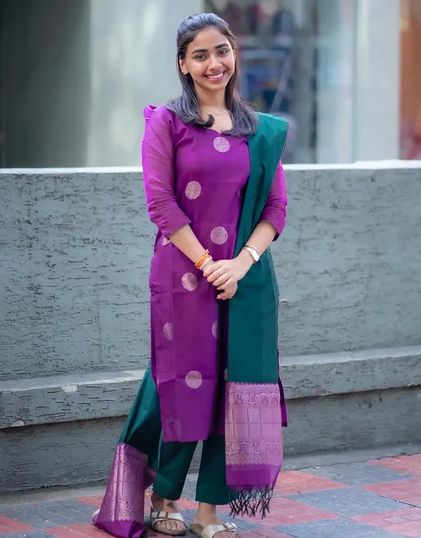 WEAVING_WORK_DRESS