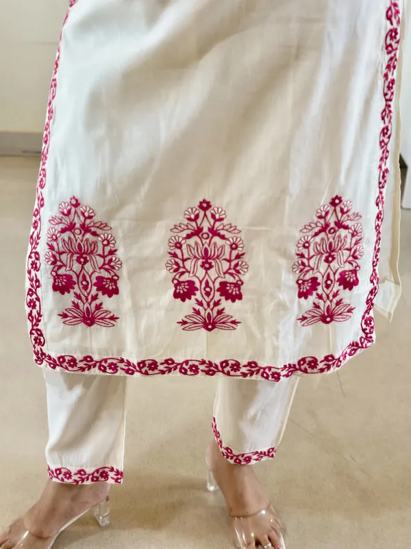 EMROIDERY_WORK_SUIT