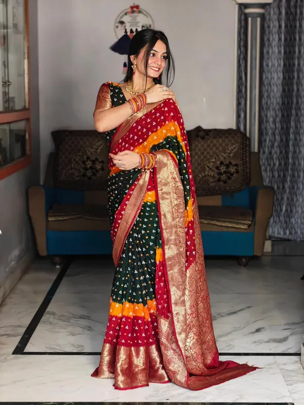 Green_Cotton_Silk_Saree_For_Women