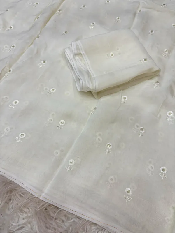 White_Viscose_Saree_For_Women