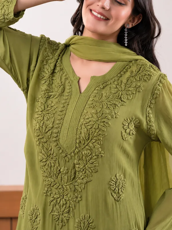 Women_Ethinic__Embroidered_Regular_Chikankari_Kurta_with_Palazzos_&_with_Dupatta