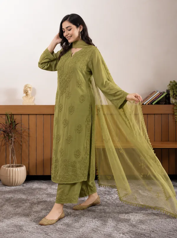 Women_Ethinic__Embroidered_Regular_Chikankari_Kurta_with_Palazzos_&_with_Dupatta
