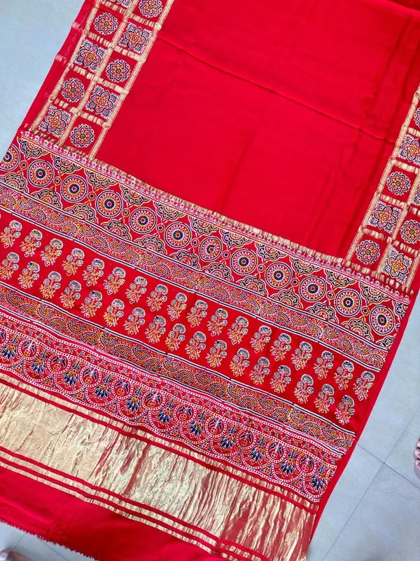 Red_Gajji_Silk_Saree_For_Women