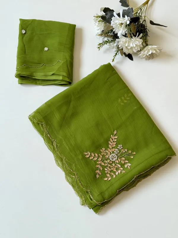 Green_Chiffon_Saree_For_Women