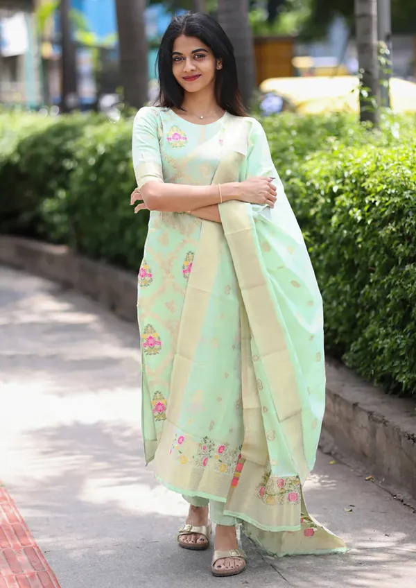 WEAVING_WORK_DRESS