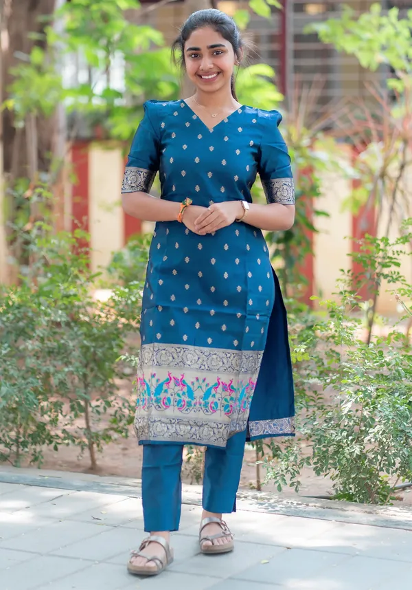 WEAVING_WORK_DRESS