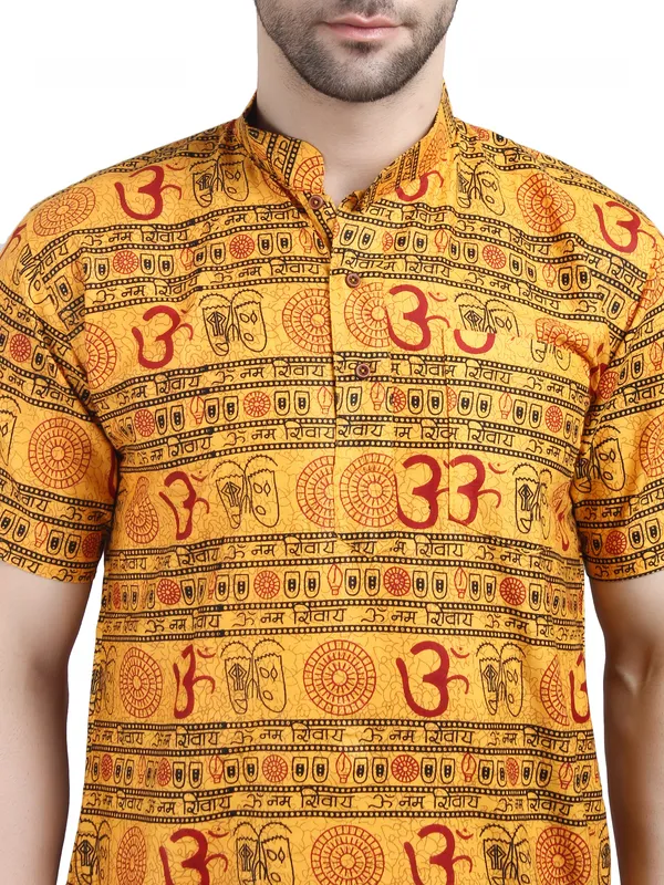 Yellow_Cotton_Regular_Fit_Om_Print_Short_Kurta_For_Men