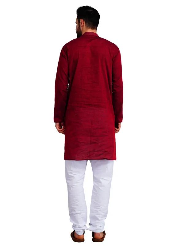 Maroon_Cotton_Relaxed_Fit_Mandarin_Collar_Kurta_For_Men