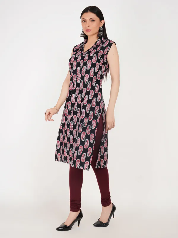 Black_And_Pink_Cotton_Sleeveless_Paisley_Print_Kurta_For_Women